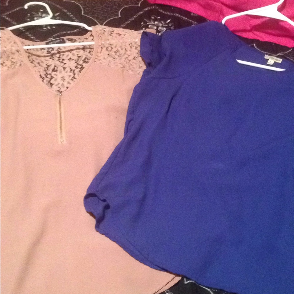 2 blouses